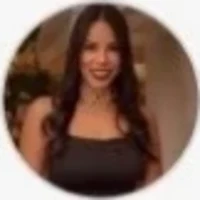 Dra. Fernanda T.